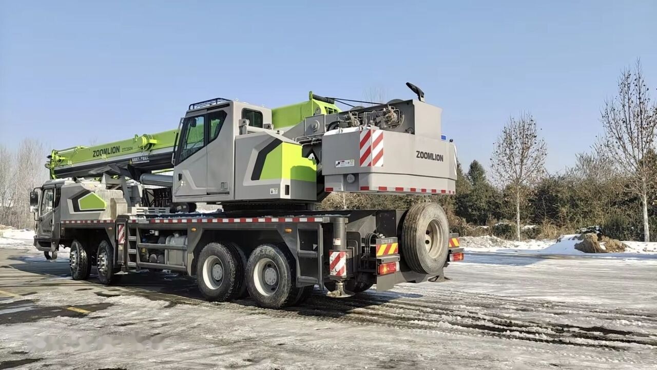 Zoomlion ZTC350 ZTC250 ZTC550 ZTC1000 35t 35ton 50t 70t - Mobilkran: das Bild 4 Zoomlion ZTC350 ZTC250 ZTC550 ZTC1000 35t 35ton 50t 70t - Mobilkran: das Bild 4