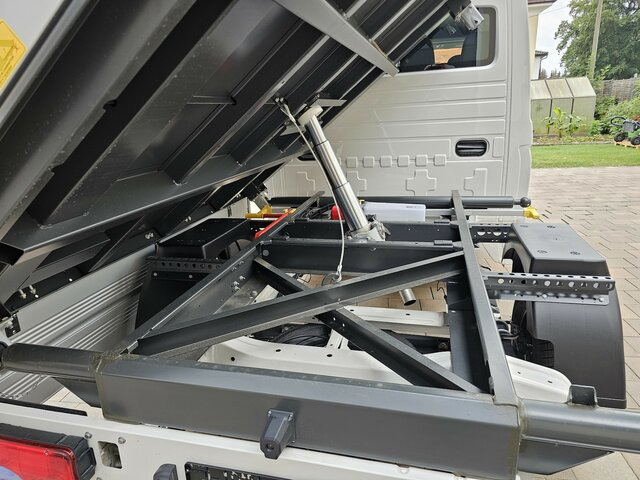 MAN TGE 3.140 Doka L3 Dreiseitenkipper Facelift - Leasing MAN TGE 3.140 Doka L3 Dreiseitenkipper Facelift: das Bild 35