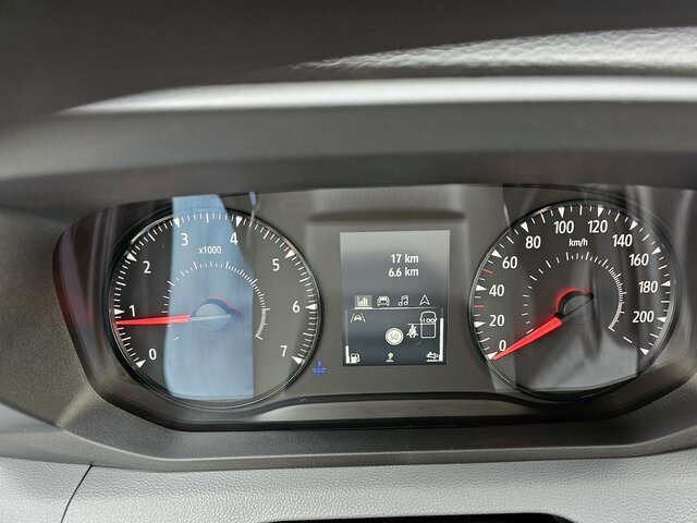 RENAULT Master 170 Koffer LED Kamera 2,33 Höhe sofort! - Koffer Transporter: das Bild 4 RENAULT Master 170 Koffer LED Kamera 2,33 Höhe sofort! - Koffer Transporter: das Bild 4