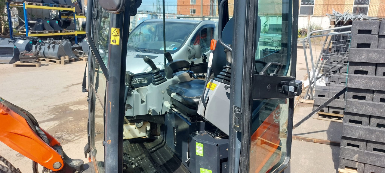 Minibagger Kubota U27-4 HI: das Bild 6