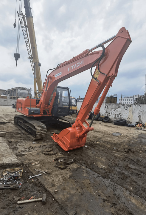 12ton hitachi ex120-5 excavator for sale used crawler digger machine SECOND HAND hitachi ex120-5 excavator for sale - Kettenbagger: das Bild 4 12ton hitachi ex120-5 excavator for sale used crawler digger machine SECOND HAND hitachi ex120-5 excavator for sale - Kettenbagger: das Bild 4