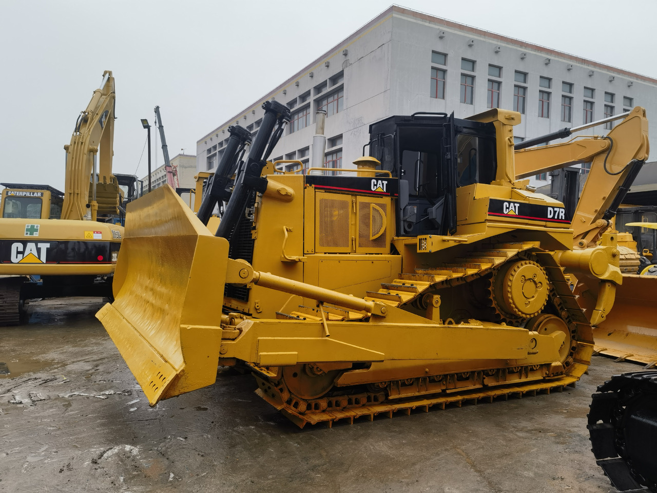 CAT D7R Bulldozer - Bulldozer: das Bild 5 CAT D7R Bulldozer - Bulldozer: das Bild 5