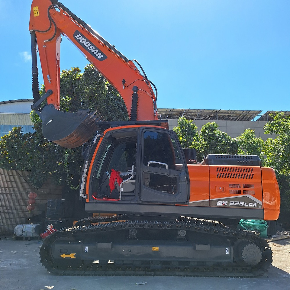 Doosan Dx225LCA Crawler Excavator - Kettenbagger: das Bild 1 Doosan Dx225LCA Crawler Excavator - Kettenbagger: das Bild 1