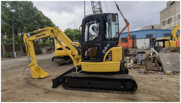 Excellent condition komatsu pc35MR in stock used original Japan komatsu pc35 excavator for sale - Kettenbagger: das Bild 1 Excellent condition komatsu pc35MR in stock used original Japan komatsu pc35 excavator for sale - Kettenbagger: das Bild 1