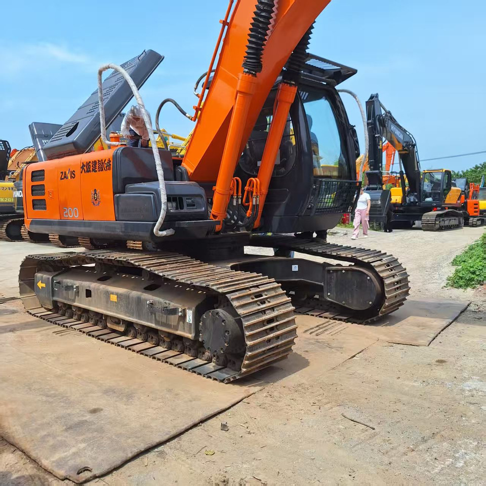 Hitachi ZX200G Excavator - Kettenbagger: das Bild 1 Hitachi ZX200G Excavator - Kettenbagger: das Bild 1