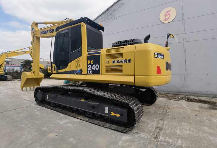 Japan original Used second hand excavator Komatsu PC240LC-8 hydraulic excavator digger for sale - Kettenbagger: das Bild 2 Japan original Used second hand excavator Komatsu PC240LC-8 hydraulic excavator digger for sale - Kettenbagger: das Bild 2
