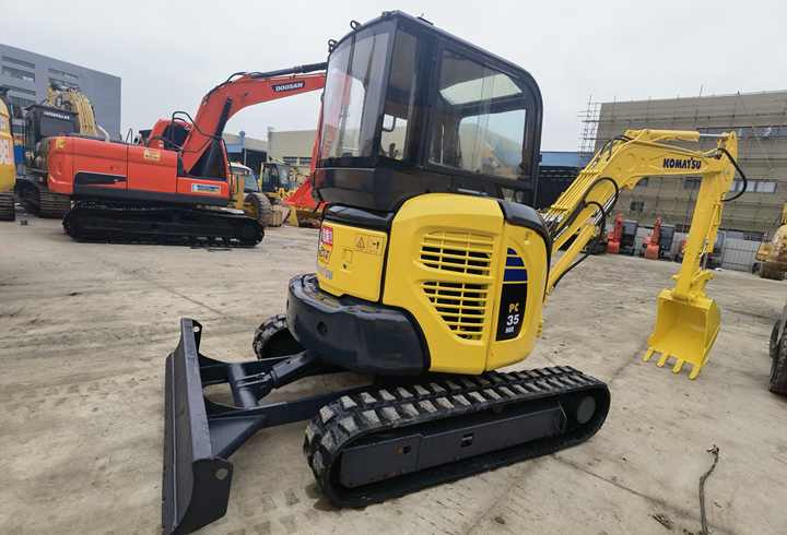 KOMATSU PC35 used excavators mini excavators 3.5 ton used KOMATSU excavators price for sale - Kettenbagger: das Bild 5 KOMATSU PC35 used excavators mini excavators 3.5 ton used KOMATSU excavators price for sale - Kettenbagger: das Bild 5