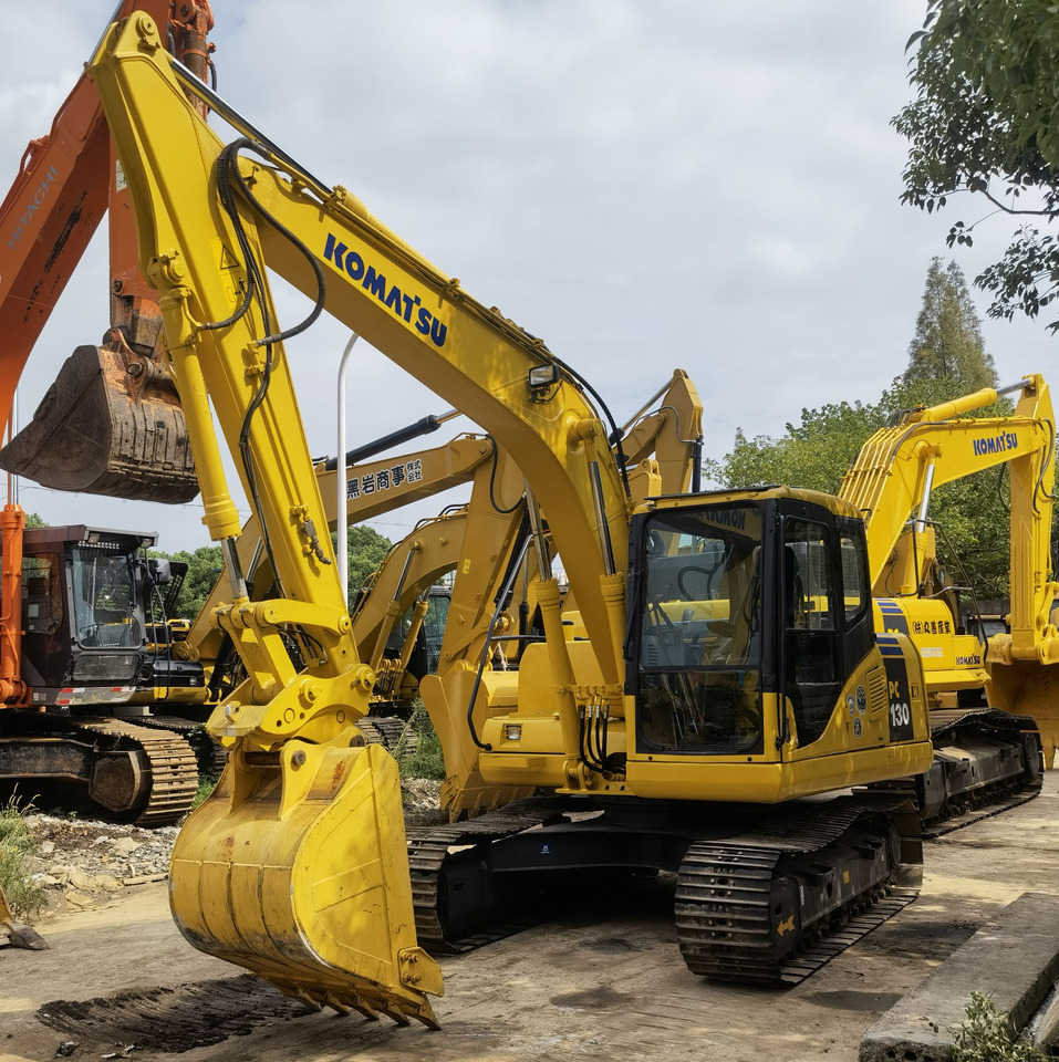 Komatsu PC130-7 Excavator - Kettenbagger: das Bild 2 Komatsu PC130-7 Excavator - Kettenbagger: das Bild 2