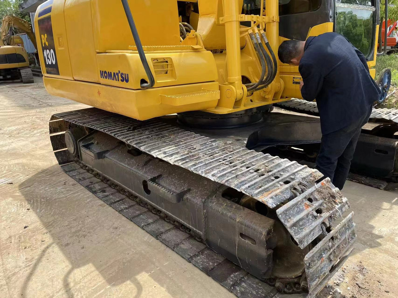 Komatsu PC130-7 excavator - Kettenbagger: das Bild 5 Komatsu PC130-7 excavator - Kettenbagger: das Bild 5
