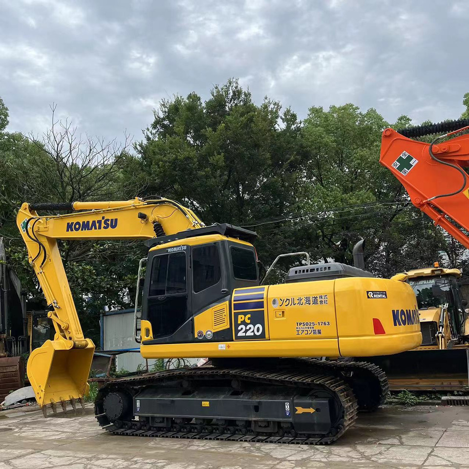 Komatsu PC220-8 Excavator - Kettenbagger: das Bild 1 Komatsu PC220-8 Excavator - Kettenbagger: das Bild 1