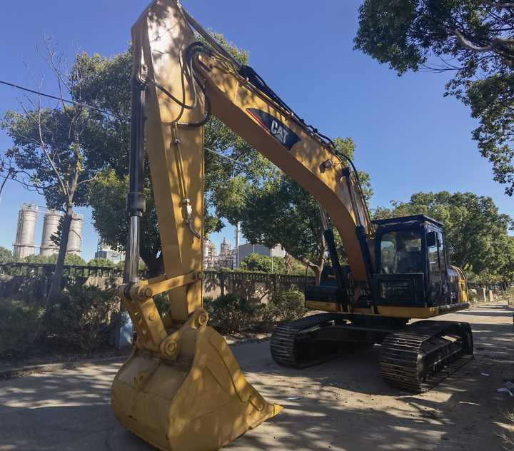 Original Medium second-hand machinery equipment CAT 325C used machine excavator for sale - Kettenbagger: das Bild 2 Original Medium second-hand machinery equipment CAT 325C used machine excavator for sale - Kettenbagger: das Bild 2