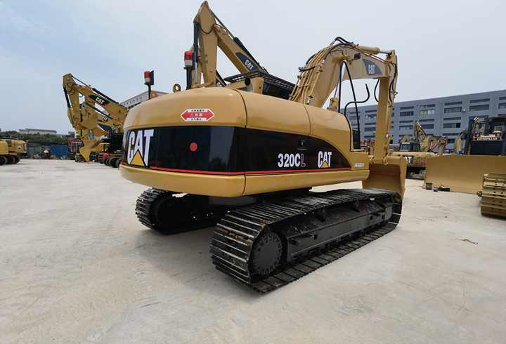 Second hand excavator in good condition CAT320cl excavator USED for sale - Kettenbagger: das Bild 2 Second hand excavator in good condition CAT320cl excavator USED for sale - Kettenbagger: das Bild 2