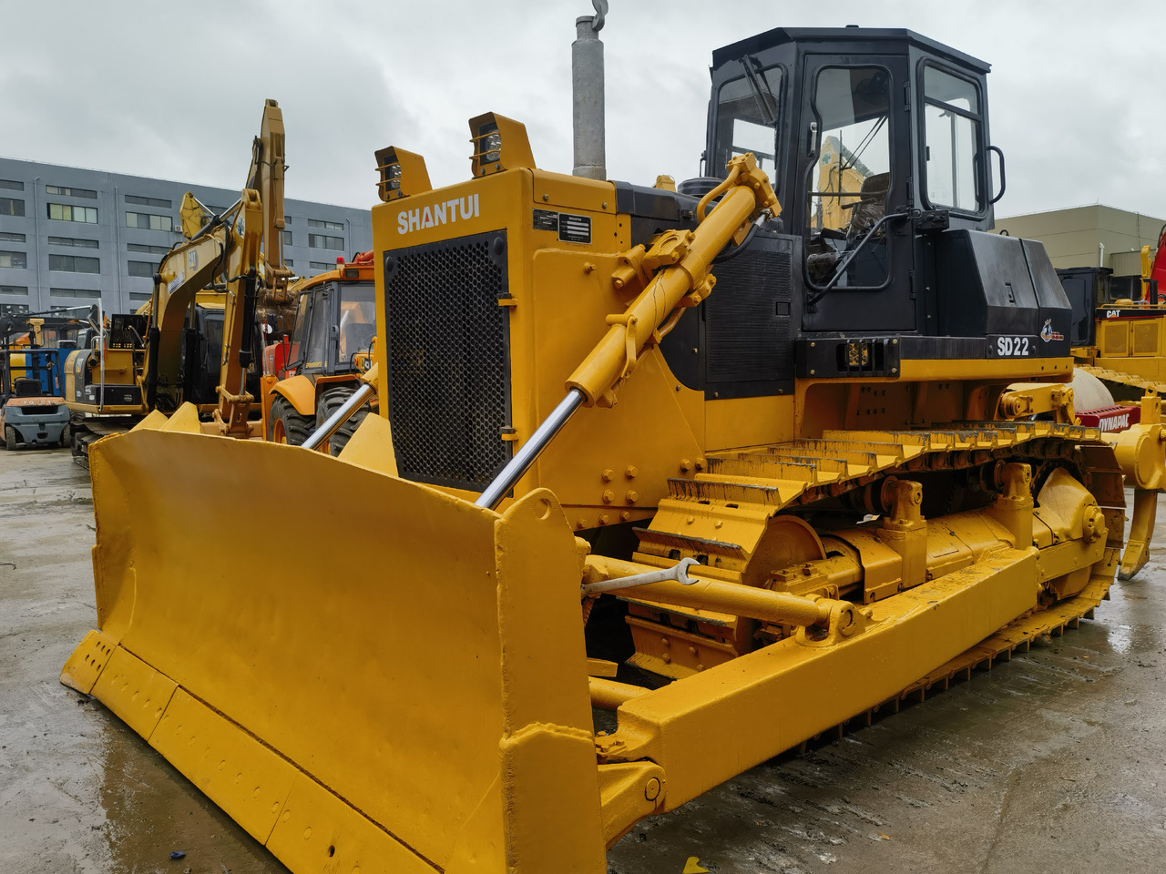 Shantui SD22 bulldozer - Bulldozer: das Bild 2 Shantui SD22 bulldozer - Bulldozer: das Bild 2