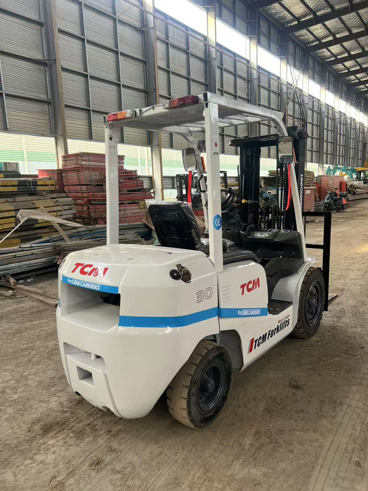 TCM FD30 Forklift - Dieselstapler: das Bild 3 TCM FD30 Forklift - Dieselstapler: das Bild 3