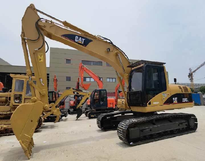 Used Excavator Cat 320cl with good condition Second Hand Excavator Caterpillar for Sale in Shanghai - Kettenbagger: das Bild 5 Used Excavator Cat 320cl with good condition Second Hand Excavator Caterpillar for Sale in Shanghai - Kettenbagger: das Bild 5