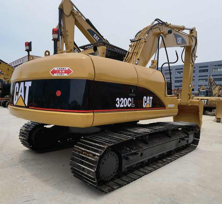 Used Excavator Cat 320cl with good condition Second Hand Excavator Caterpillar for Sale in Shanghai - Kettenbagger: das Bild 3 Used Excavator Cat 320cl with good condition Second Hand Excavator Caterpillar for Sale in Shanghai - Kettenbagger: das Bild 3