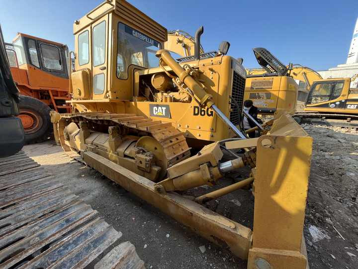 Cat d6g crawler tractor Cat D6g bullDozer Used high quality cat d6r d6g d7g dozer cheap for sale - Bulldozer: das Bild 3 Cat d6g crawler tractor Cat D6g bullDozer Used high quality cat d6r d6g d7g dozer cheap for sale - Bulldozer: das Bild 3