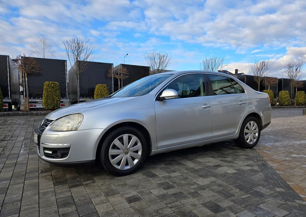 Volkswagen Jetta 2.0 TDI Sportline - Limousine: das Bild 5 Volkswagen Jetta 2.0 TDI Sportline - Limousine: das Bild 5