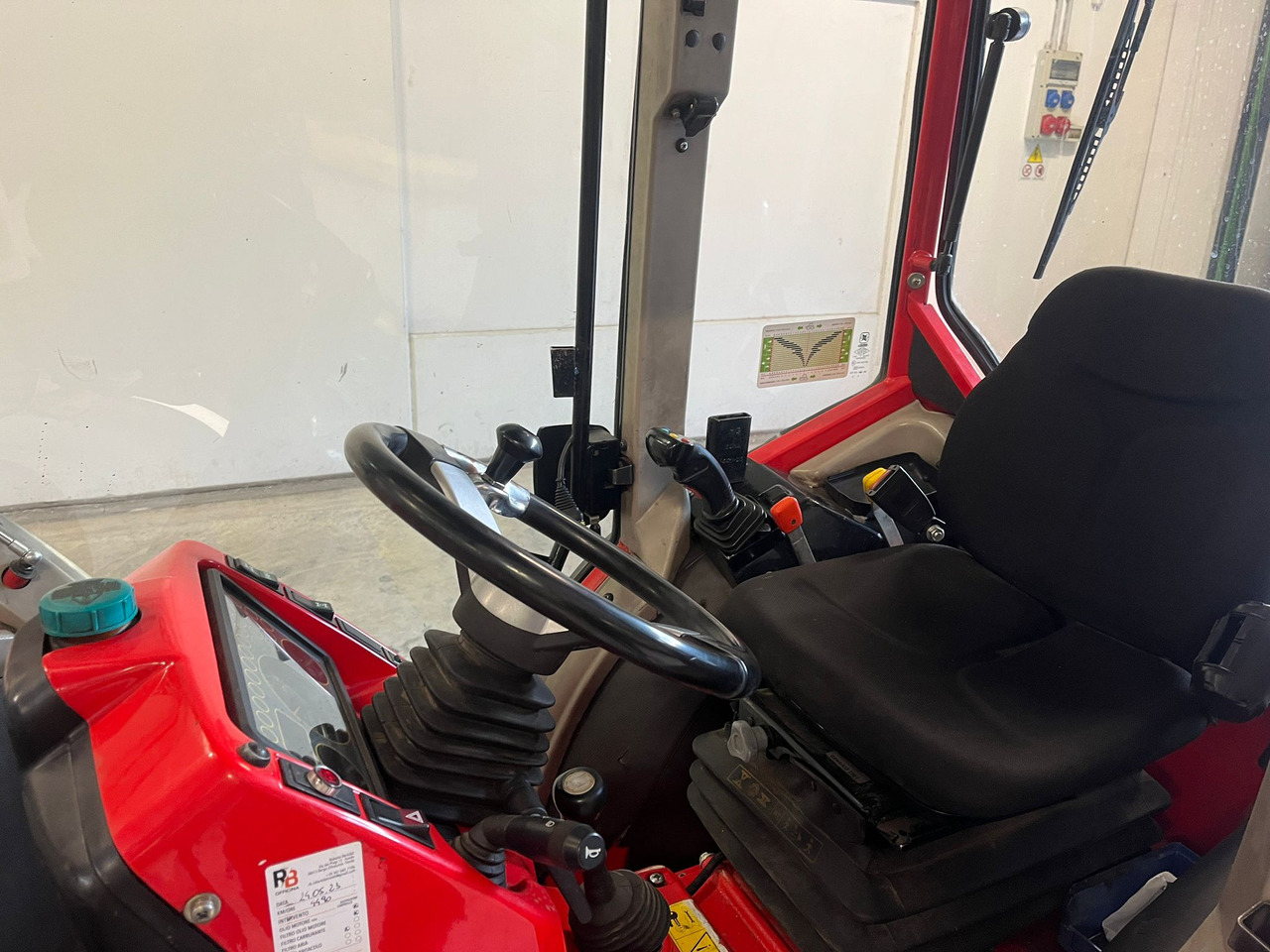Traktor ANTONIO CARRARO SRX 9400: das Bild 11