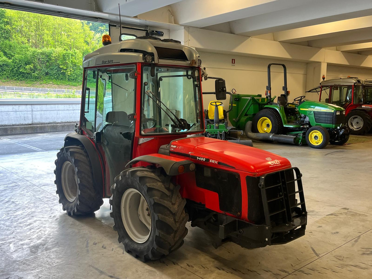 ANTONIO CARRARO SRX 9400 - Traktor: das Bild 2 ANTONIO CARRARO SRX 9400 - Traktor: das Bild 2
