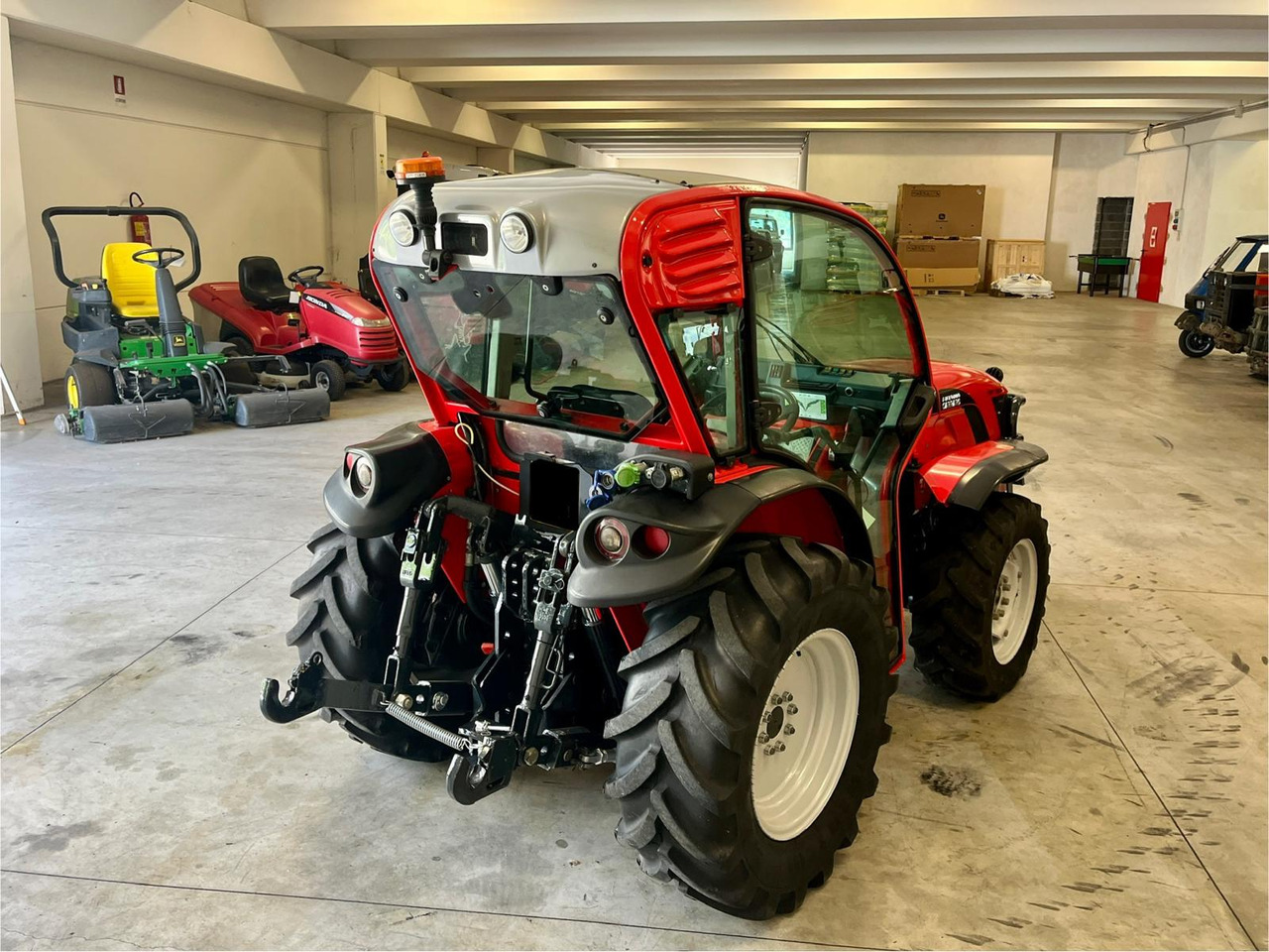 ANTONIO CARRARO TGF 7800S - Traktor: das Bild 5 ANTONIO CARRARO TGF 7800S - Traktor: das Bild 5