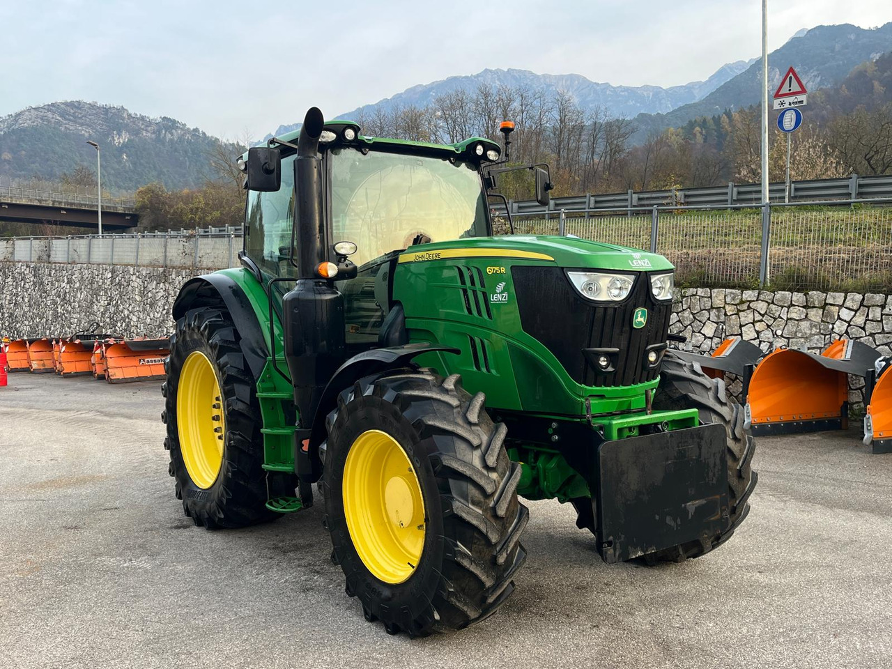 John Deere 6175R - Traktor: das Bild 4 John Deere 6175R - Traktor: das Bild 4