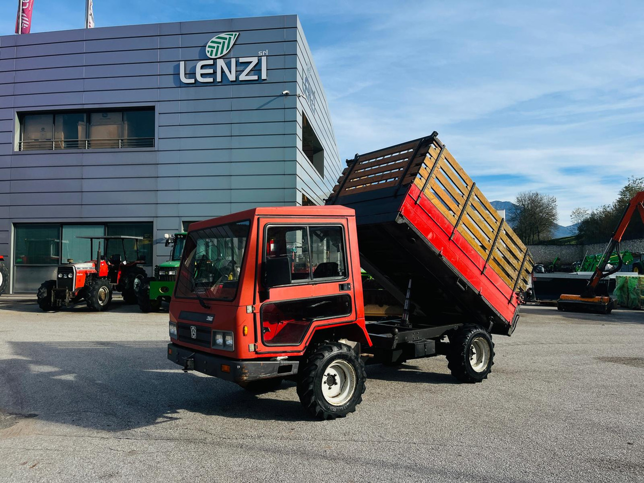 MOTOAGRICOLA CARON 760 - Kommunal-/ Sonderfahrzeug, Kipper: das Bild 1 MOTOAGRICOLA CARON 760 - Kommunal-/ Sonderfahrzeug, Kipper: das Bild 1