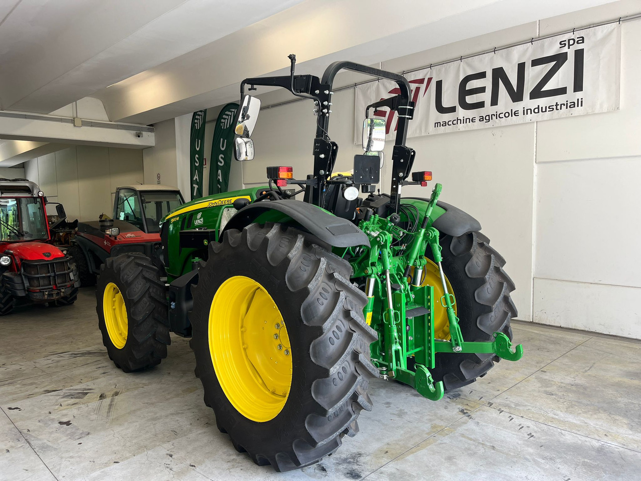 TRATTORE JOHN DEERE 5100 M - Traktor: das Bild 4 TRATTORE JOHN DEERE 5100 M - Traktor: das Bild 4