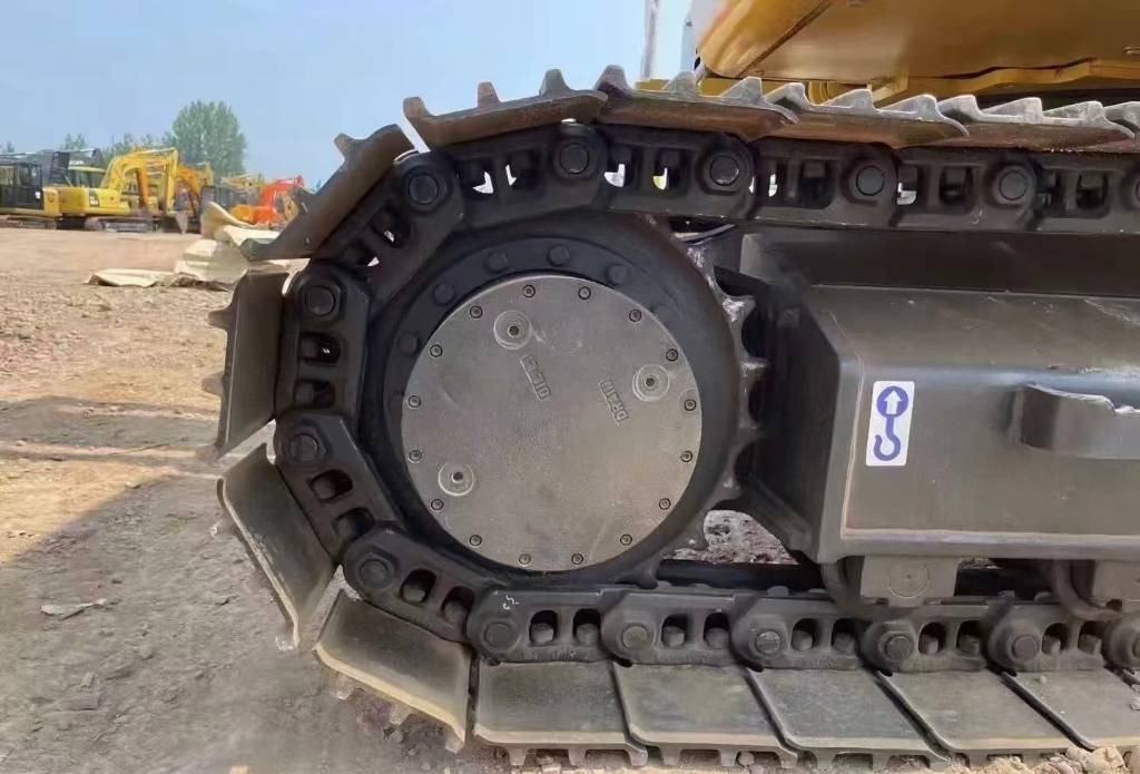 CAT 312 - Kettenbagger: das Bild 2 CAT 312 - Kettenbagger: das Bild 2