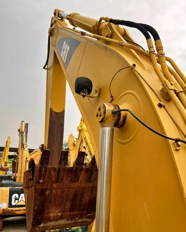 CAT 320 C - Kettenbagger: das Bild 5 CAT 320 C - Kettenbagger: das Bild 5