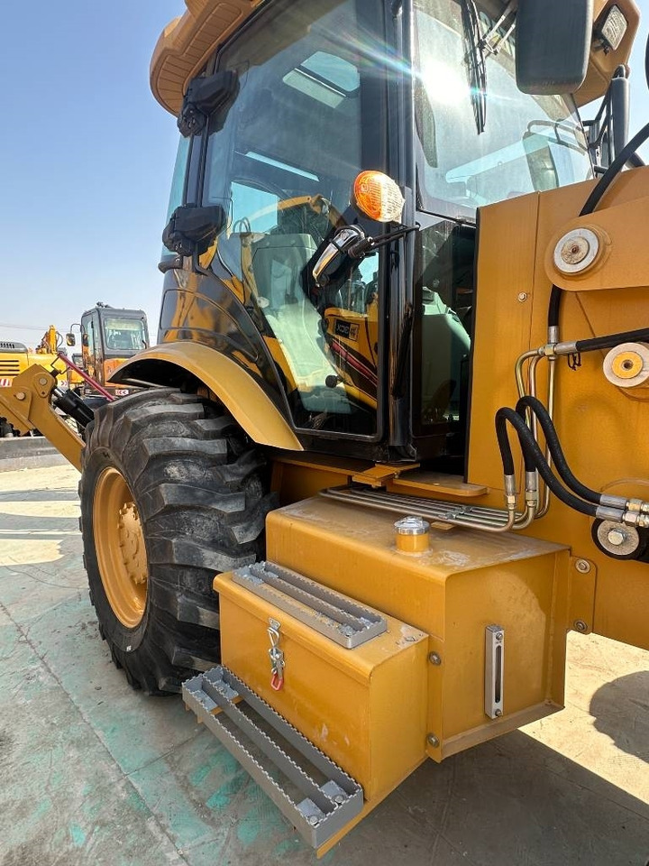 CAT 420 F - Baggerlader: das Bild 3 CAT 420 F - Baggerlader: das Bild 3