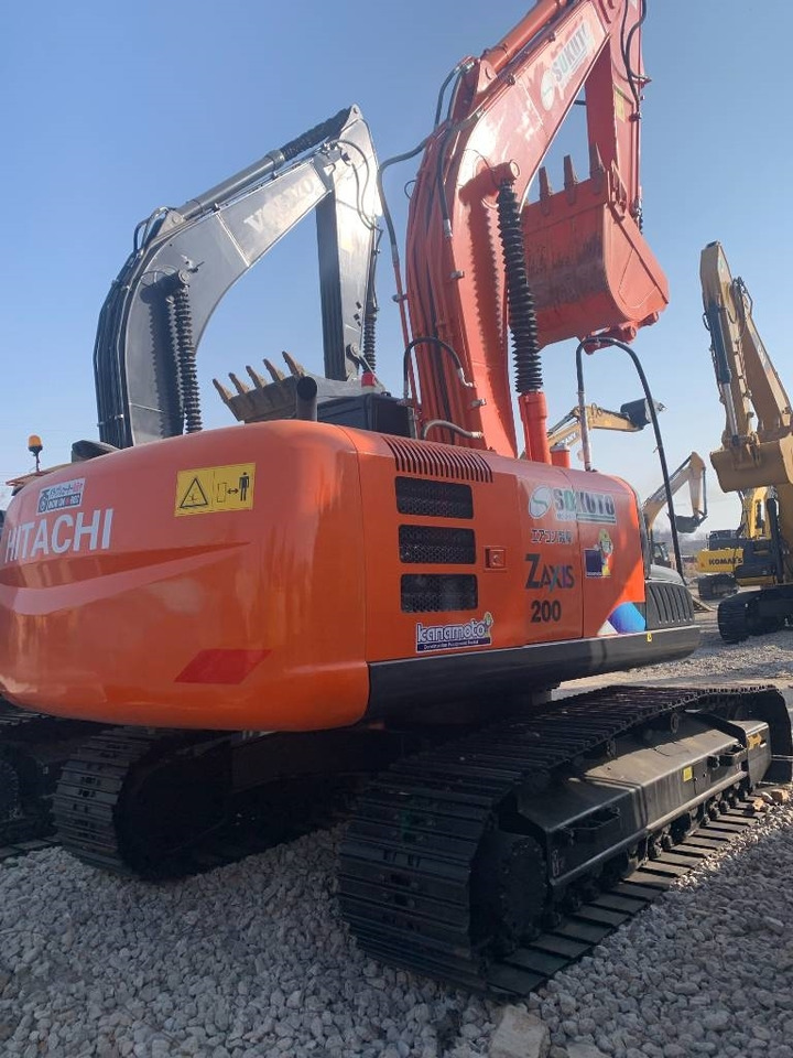 Hitachi ZX 200 - Kettenbagger: das Bild 1 Hitachi ZX 200 - Kettenbagger: das Bild 1