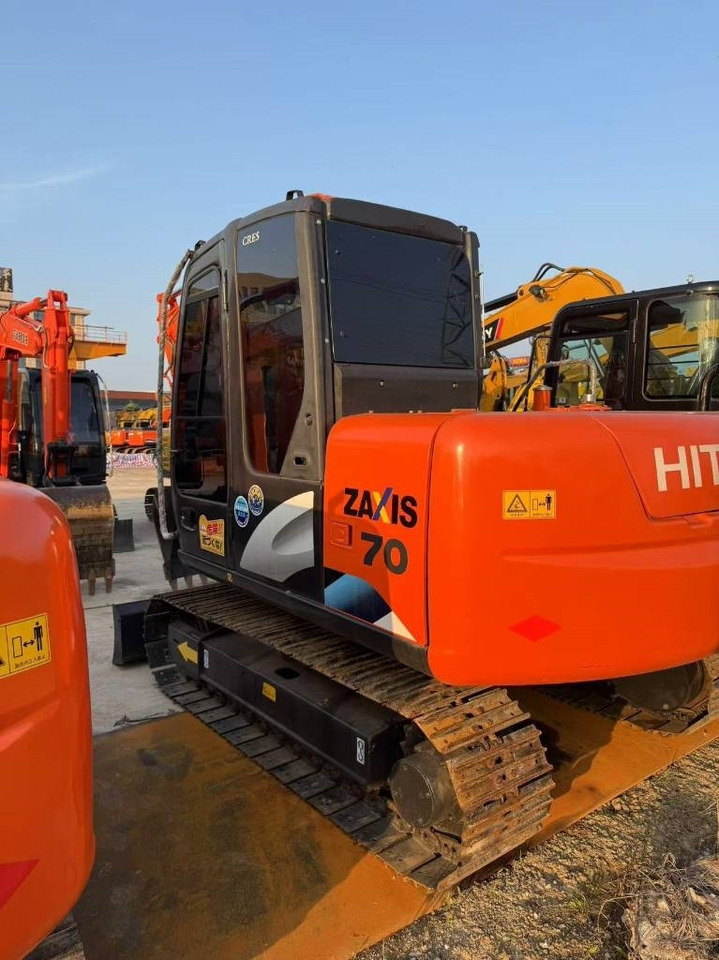 Hitachi Zaxis 70 - Kettenbagger: das Bild 1 Hitachi Zaxis 70 - Kettenbagger: das Bild 1