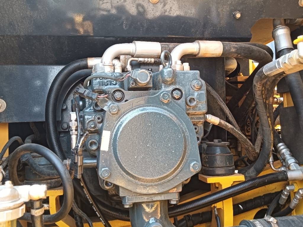 Komatsu PC 160 - Kettenbagger: das Bild 5 Komatsu PC 160 - Kettenbagger: das Bild 5