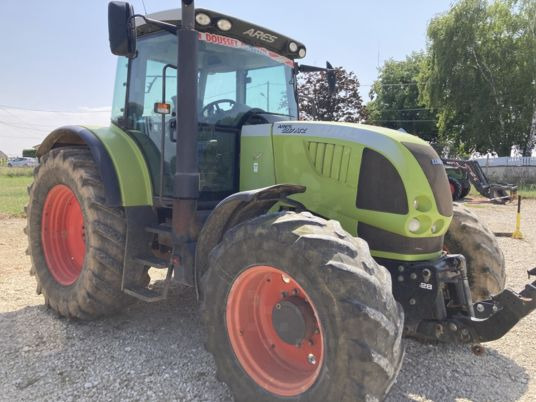 Claas ARES 697 ATZ - Traktor: das Bild 2 Claas ARES 697 ATZ - Traktor: das Bild 2