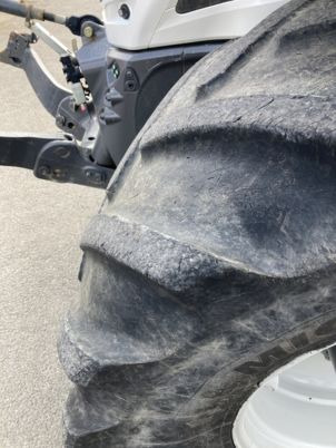 Valtra T214 DIRECT - Traktor: das Bild 2 Valtra T214 DIRECT - Traktor: das Bild 2