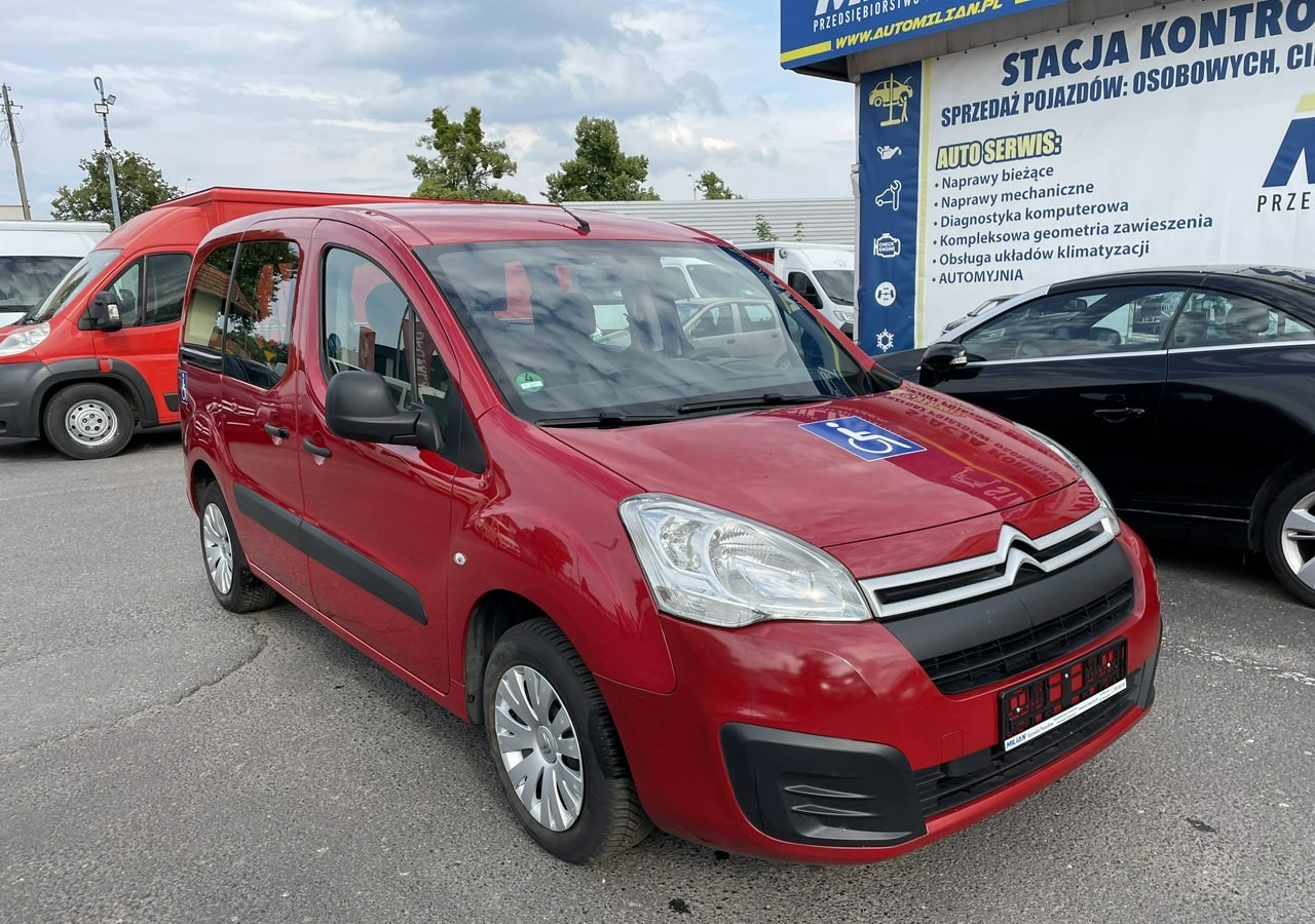 Citroen Berlingo II Berlingo 1.6 do przewozu Niepełnosprawnych inwalida rampa 2018 - PKW: das Bild 4 Citroen Berlingo II Berlingo 1.6 do przewozu Niepełnosprawnych inwalida rampa 2018 - PKW: das Bild 4