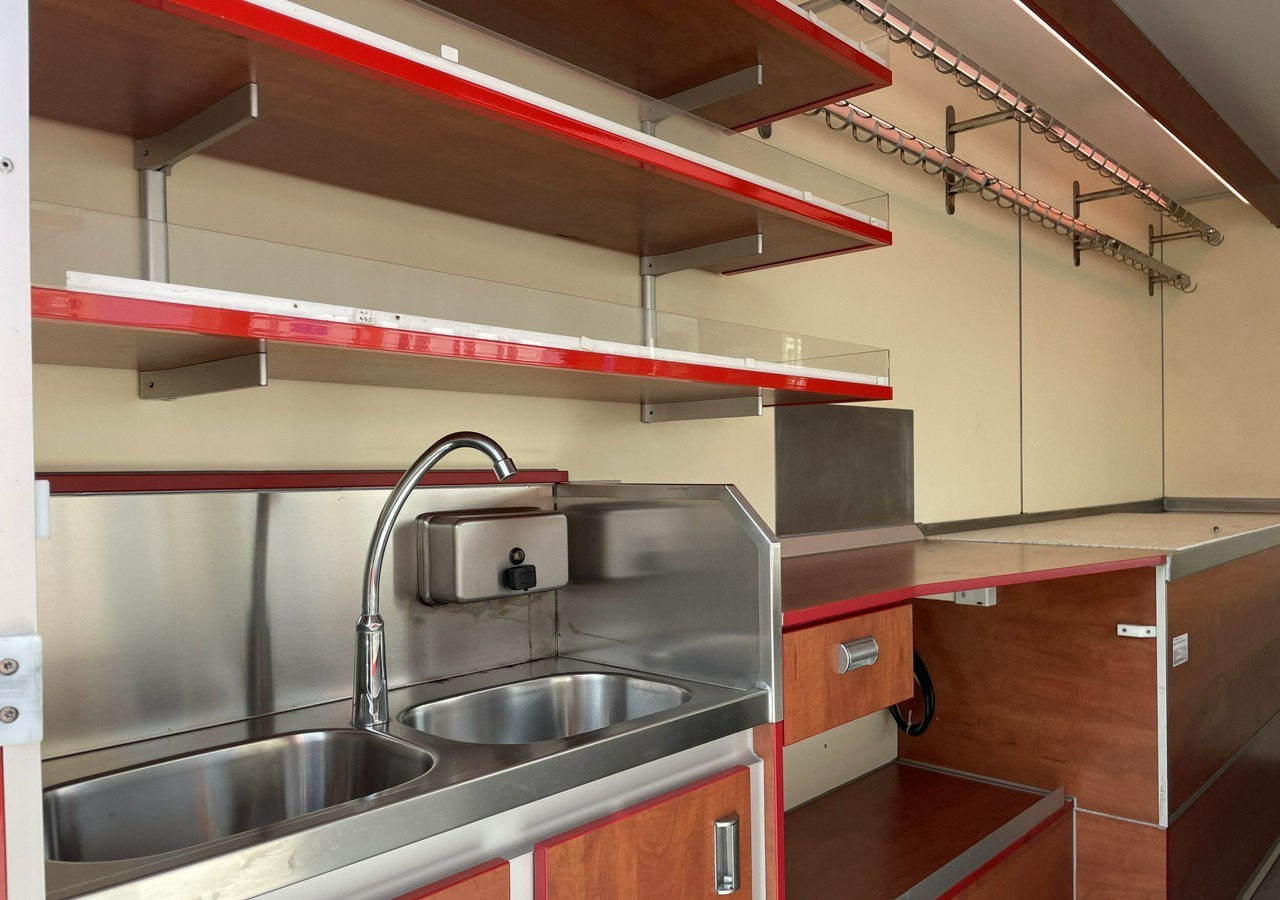 Fiat Ducato Autosklep wędlin Gastronomiczny Food Truck Foodtruck Sklep Borco 201 - Verkaufsfahrzeug: das Bild 4 Fiat Ducato Autosklep wędlin Gastronomiczny Food Truck Foodtruck Sklep Borco 201 - Verkaufsfahrzeug: das Bild 4