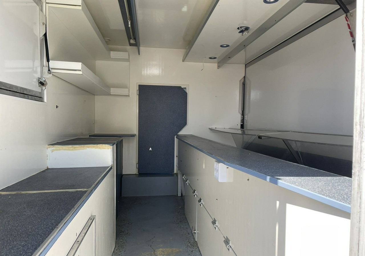 Fiat Ducato Ducato Autosklep wędlin Gastronomiczny Food Truck Foodtruck Sklep 20 - Verkaufsfahrzeug: das Bild 2 Fiat Ducato Ducato Autosklep wędlin Gastronomiczny Food Truck Foodtruck Sklep 20 - Verkaufsfahrzeug: das Bild 2
