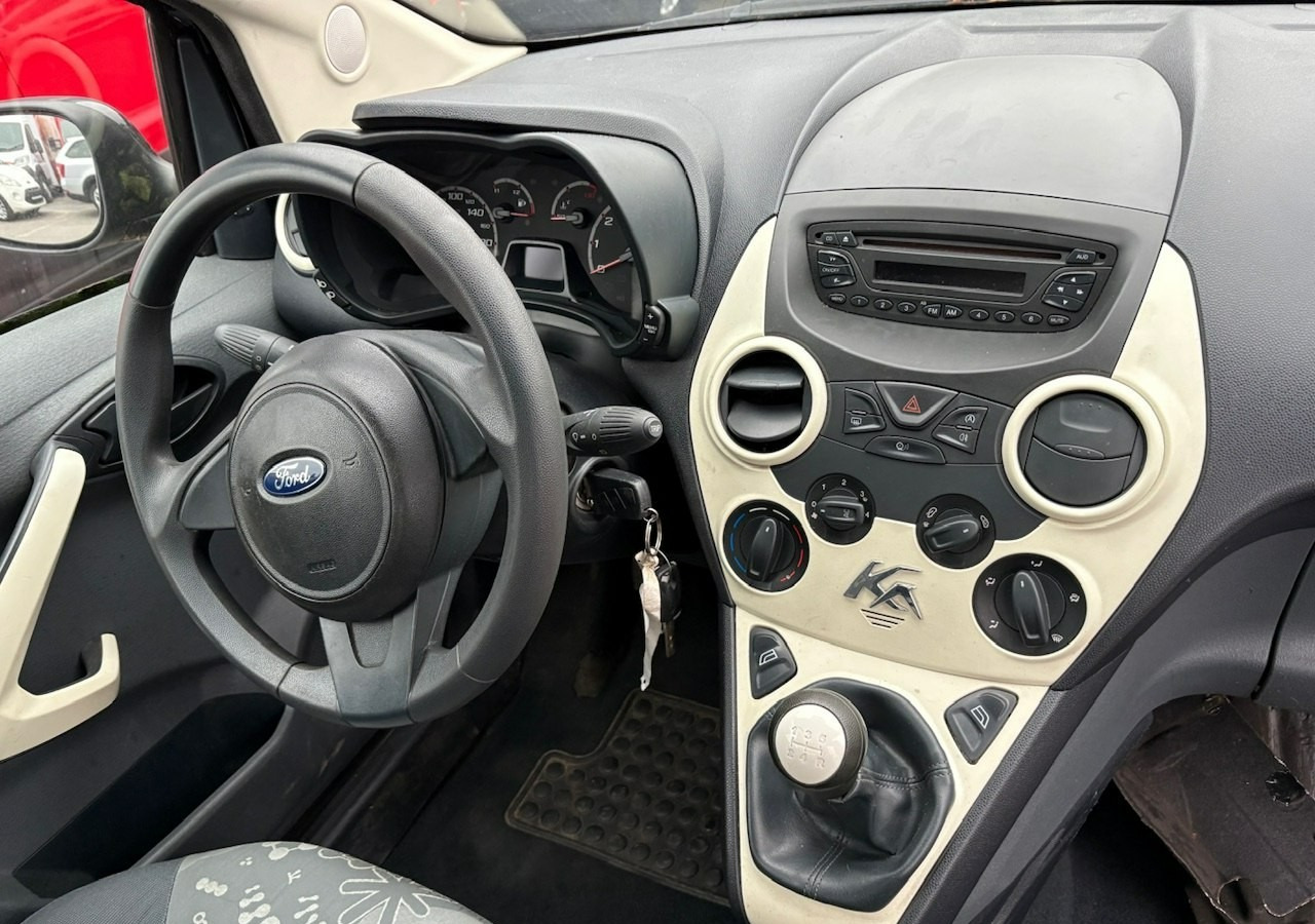 Schrägheck Ford KA II Ford KA 1,3 tdci 75KM 2012: das Bild 11 Schrägheck Ford KA II Ford KA 1,3 tdci 75KM 2012: das Bild 11