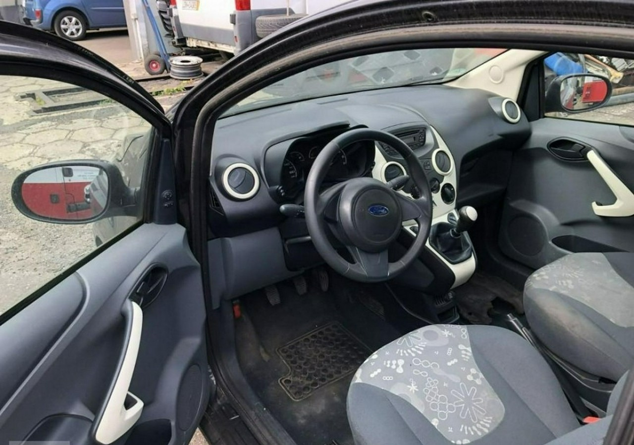 Ford KA II Ford KA - PKW: das Bild 3 Ford KA II Ford KA - PKW: das Bild 3