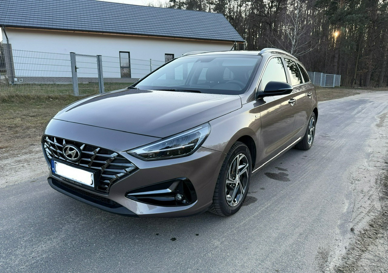 Hyundai i30 II Hyundai i30 1.5T-GDI160KM SMART PLUS +LED Salon PL-Gwarancja 2028 - PKW: das Bild 3 Hyundai i30 II Hyundai i30 1.5T-GDI160KM SMART PLUS +LED Salon PL-Gwarancja 2028 - PKW: das Bild 3