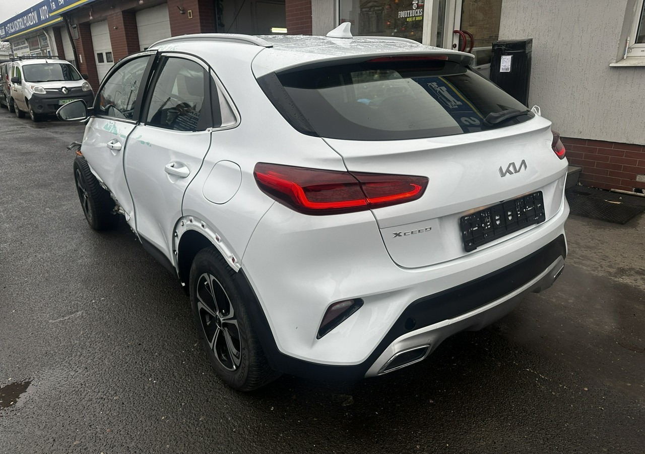 Kia Xceed 1.6 GDI Hybryda Plug-in 50 km na prądzie 2022 - PKW: das Bild 3 Kia Xceed 1.6 GDI Hybryda Plug-in 50 km na prądzie 2022 - PKW: das Bild 3