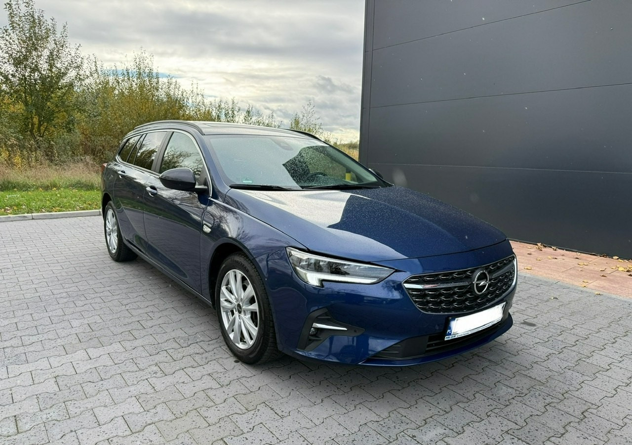 Opel Insignia II Country Tourer Sports Tourer 1.5CDTi 122KM Automat Navi Panorama Klima Model 2022 - Kombi: das Bild 2 Opel Insignia II Country Tourer Sports Tourer 1.5CDTi 122KM Automat Navi Panorama Klima Model 2022 - Kombi: das Bild 2