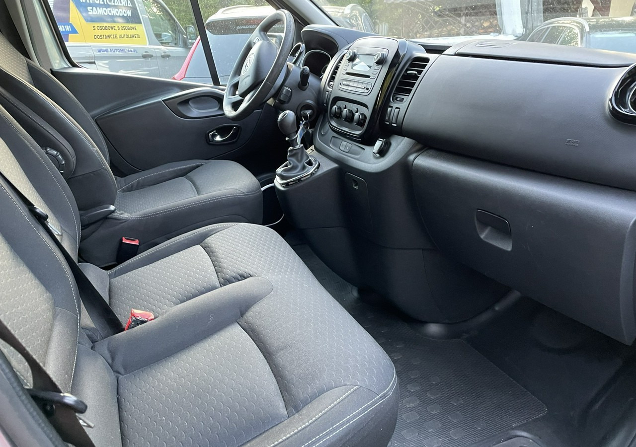 Opel Vivaro III Opel Vivaro 1.6-125KM Long 2x Klima Model 2019 - PKW: das Bild 4 Opel Vivaro III Opel Vivaro 1.6-125KM Long 2x Klima Model 2019 - PKW: das Bild 4