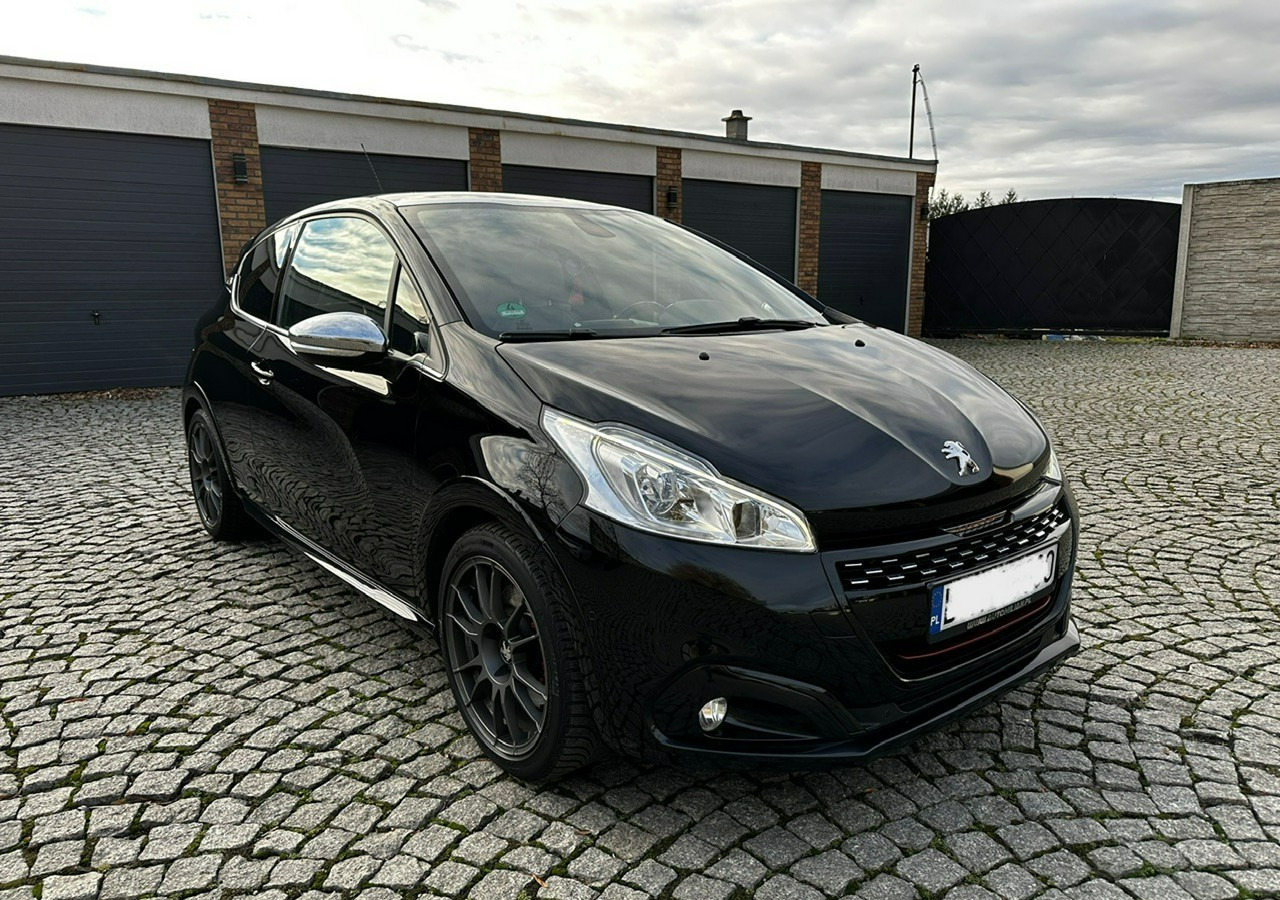 Peugeot 208 I 208GTI Sport 1.6THP 208KM Panorama Led JBL Navi Kamera OZ-Racing 201 - Schrägheck: das Bild 1 Peugeot 208 I 208GTI Sport 1.6THP 208KM Panorama Led JBL Navi Kamera OZ-Racing 201 - Schrägheck: das Bild 1