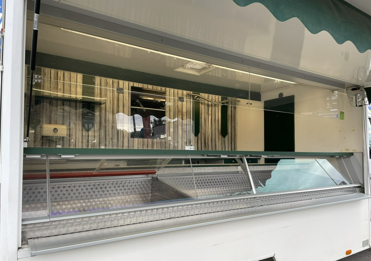Renault Master Autosklep Gastronomiczny Food Truck Foodtruck sklep W-zasil 2015 - Verkaufsfahrzeug: das Bild 3 Renault Master Autosklep Gastronomiczny Food Truck Foodtruck sklep W-zasil 2015 - Verkaufsfahrzeug: das Bild 3