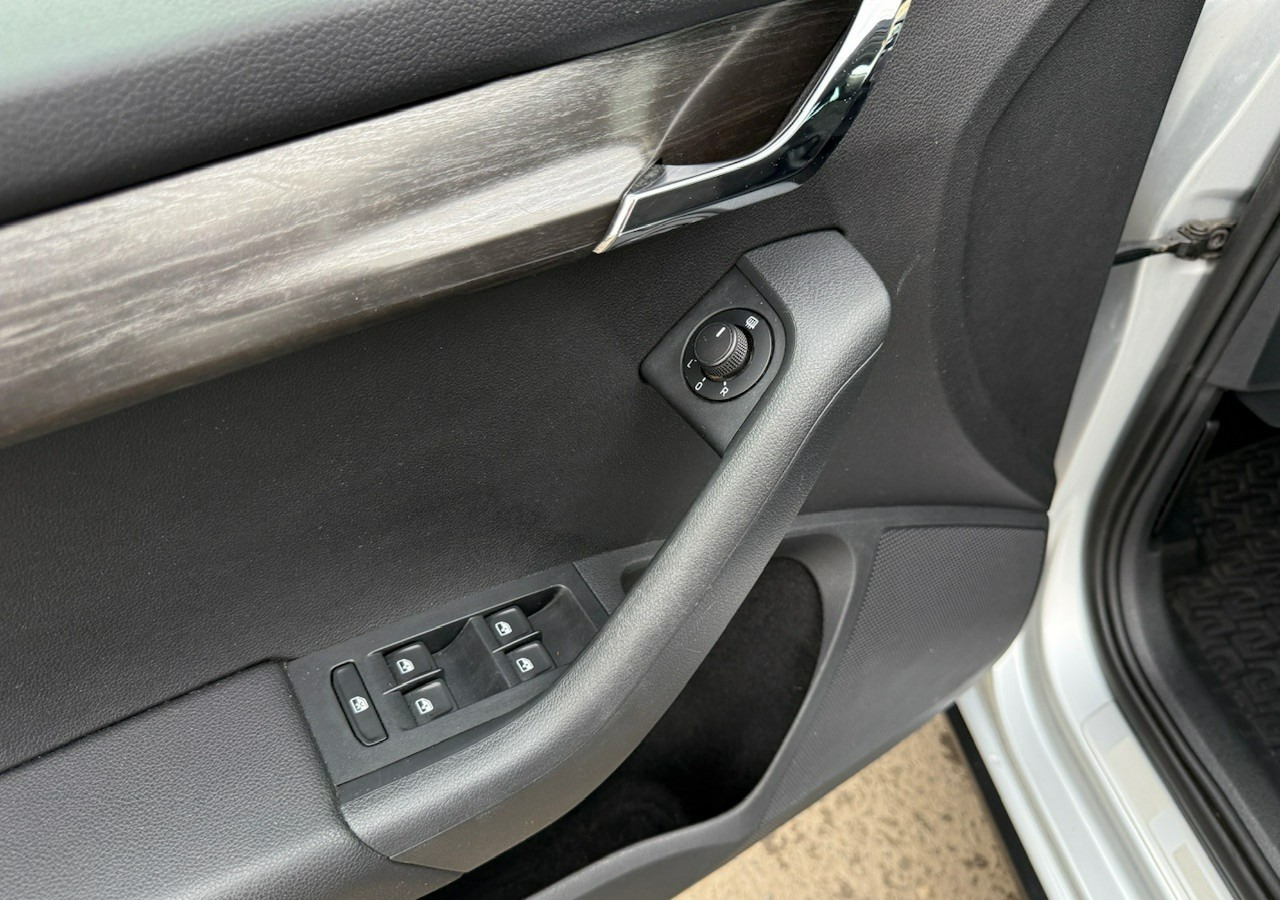 PKW Skoda Octavia III Skoda Octavia 4X4 Scout 2.0 TDI -150KM Model 2017 Bezwypadkowa FV 23: das Bild 11