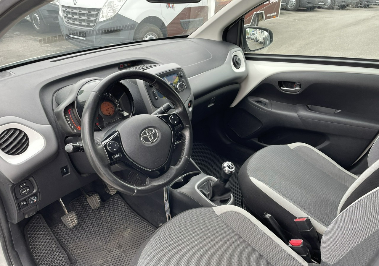 Toyota Aygo II Toyota Aygo 1.0 VVT-i JBL Edition bezyna+LPG Salon PL 2020 - Schrägheck: das Bild 5 Toyota Aygo II Toyota Aygo 1.0 VVT-i JBL Edition bezyna+LPG Salon PL 2020 - Schrägheck: das Bild 5
