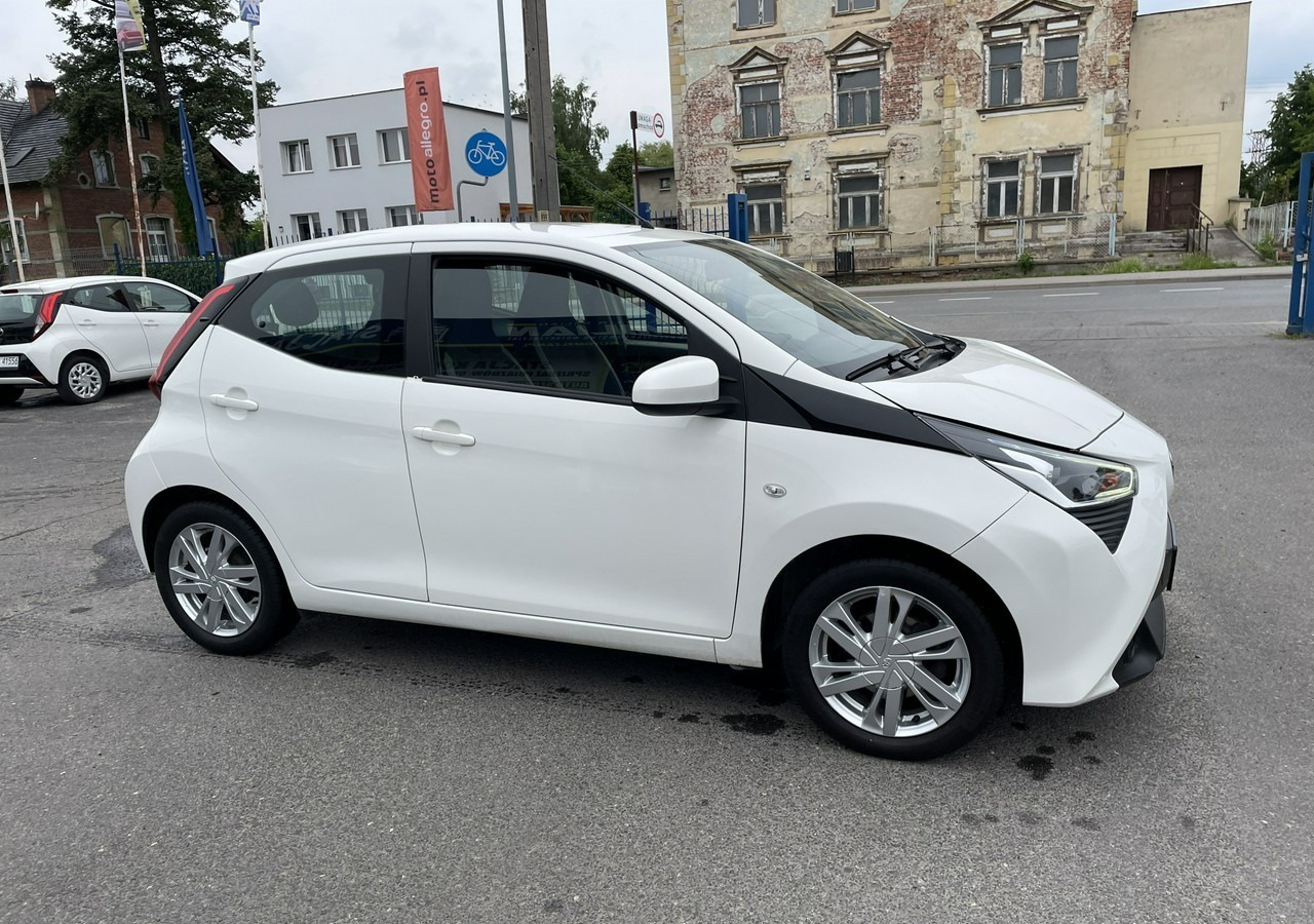 Toyota Aygo II Toyota Aygo 1.0 VVT-i JBL Edition bezyna+LPG Salon PL 2020 - Schrägheck: das Bild 3 Toyota Aygo II Toyota Aygo 1.0 VVT-i JBL Edition bezyna+LPG Salon PL 2020 - Schrägheck: das Bild 3